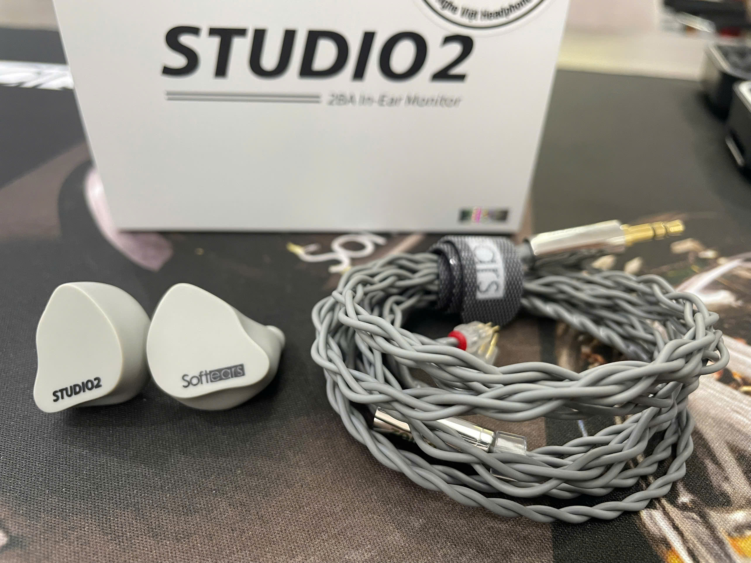 Softears Studio 2